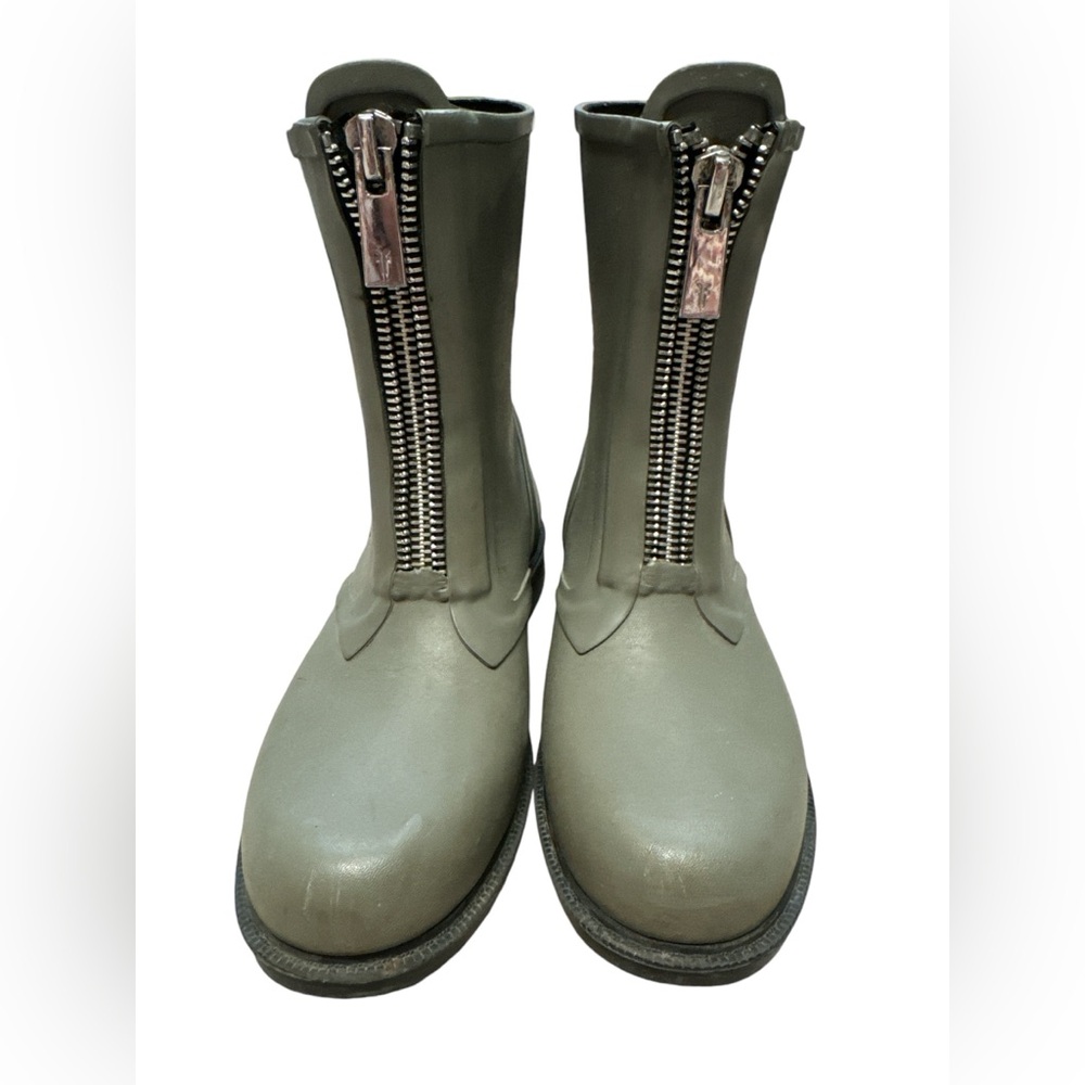 Frye Rain Boots Size 8